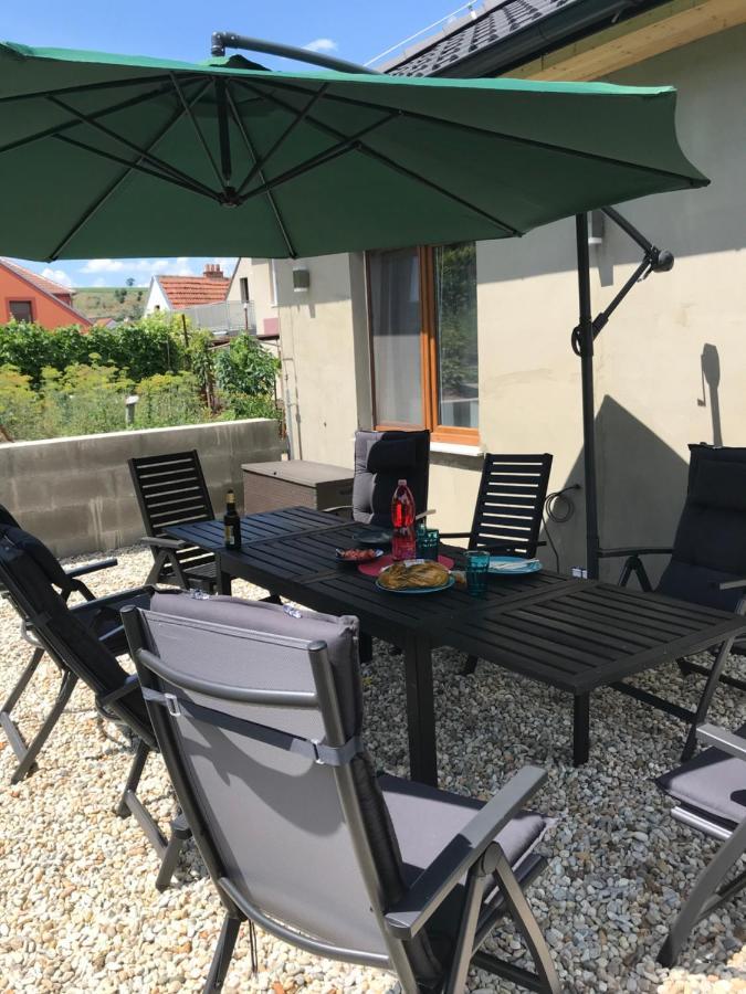 Prazdninovy Dum Na Palave S Vinnym Sklepem Milovice  Dış mekan fotoğraf